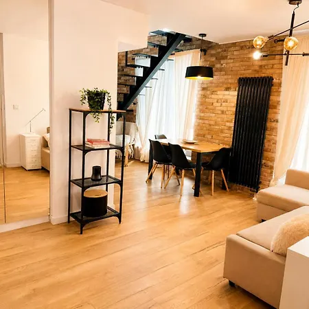 Daire Downtown Garden Loft *