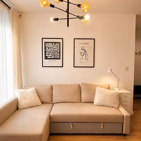 Downtown Garden Loft *